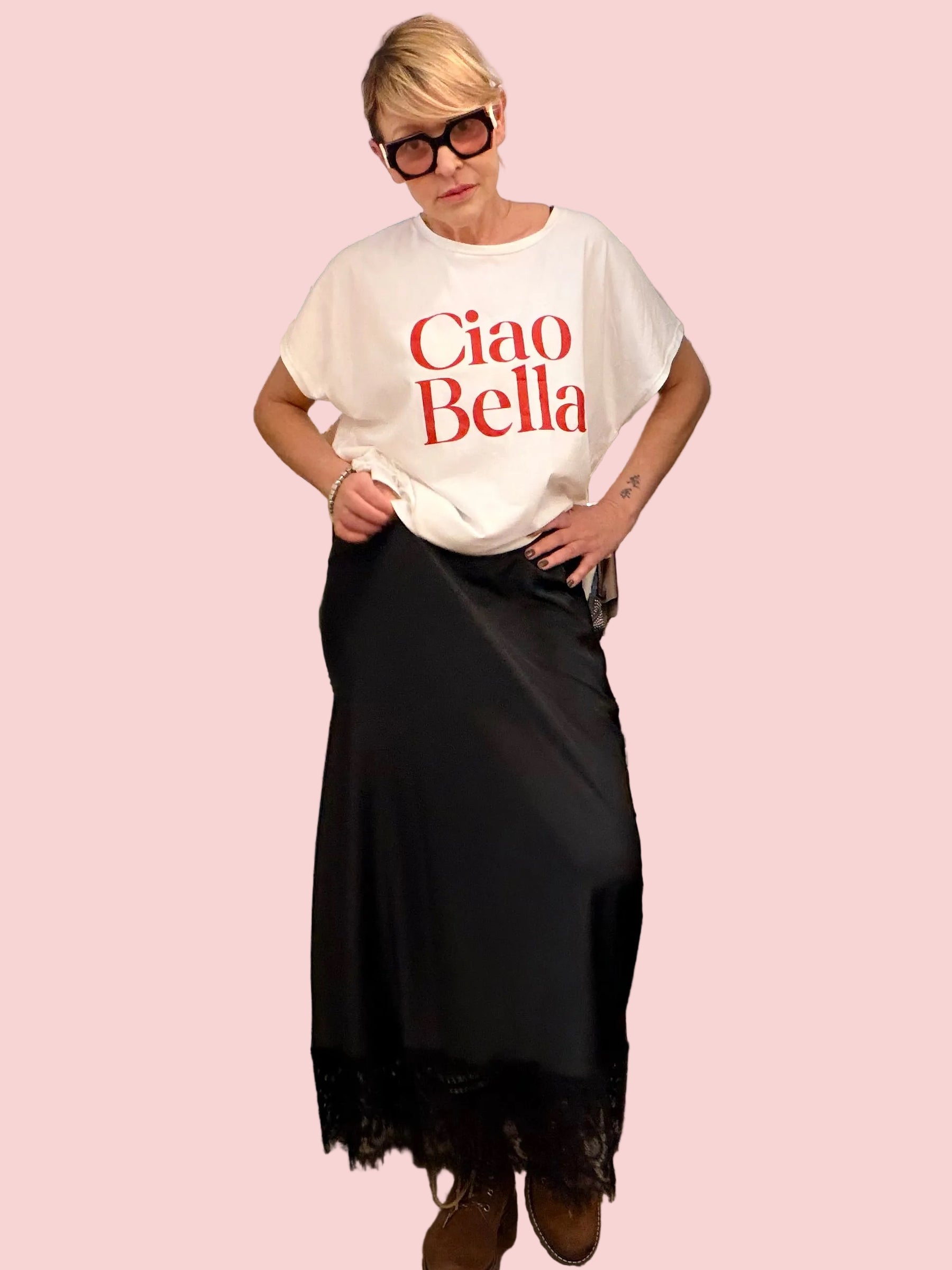 Gonna lunga in tessuto fluido con dettagli in pizzo