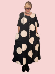 Abito Lungo a Pois Oversize