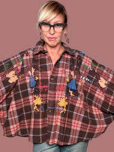 Camicia oversize a quadri con stampa cartoon
