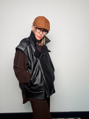 Gilet biker oversize in ecopelle con zip asimmetrica