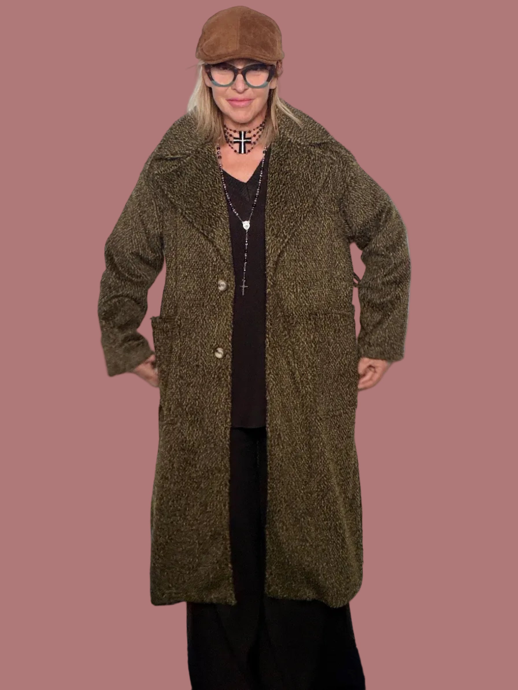 Cappotto lungo mélange con ampi revers e tasche applicate