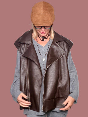 Gilet biker oversize in ecopelle con zip asimmetrica