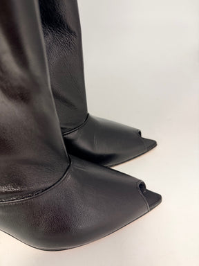 Stivaletto Kitten Heel con Gambale largo e punta aperta