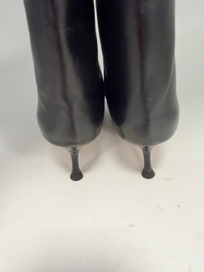 Stivaletto Kitten Heel con Gambale largo e punta aperta