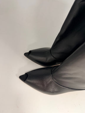 Stivaletto Kitten Heel con Gambale largo e punta aperta