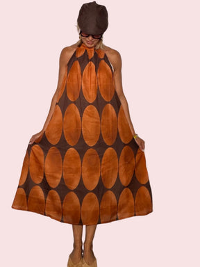 Abito Maxi in Cotone con Stampa a Cerchi Macro — Arancio/Marrone