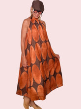Abito Maxi in Cotone con Stampa a Cerchi Macro — Arancio/Marrone