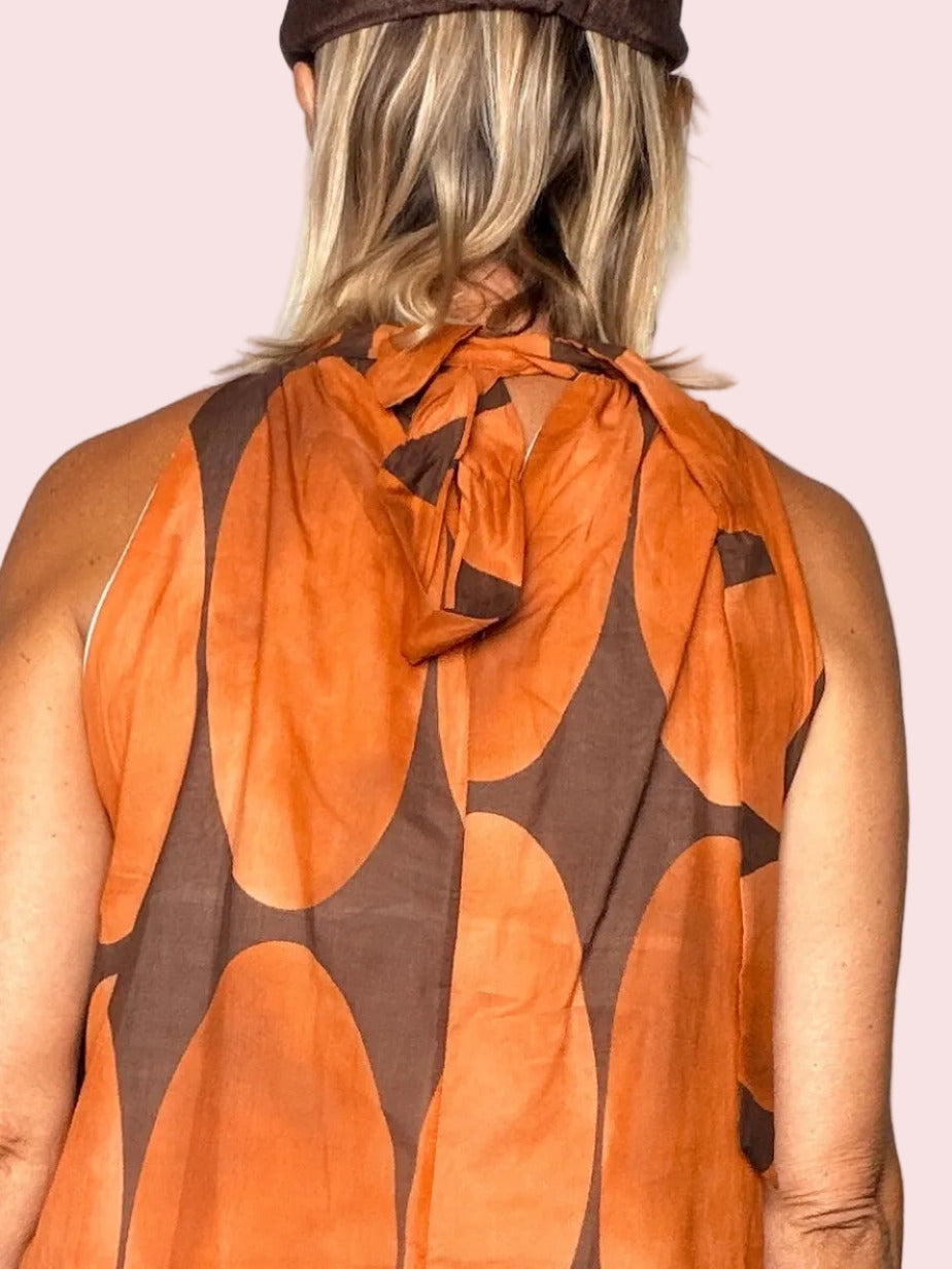 Abito Maxi in Cotone con Stampa a Cerchi Macro — Arancio/Marrone