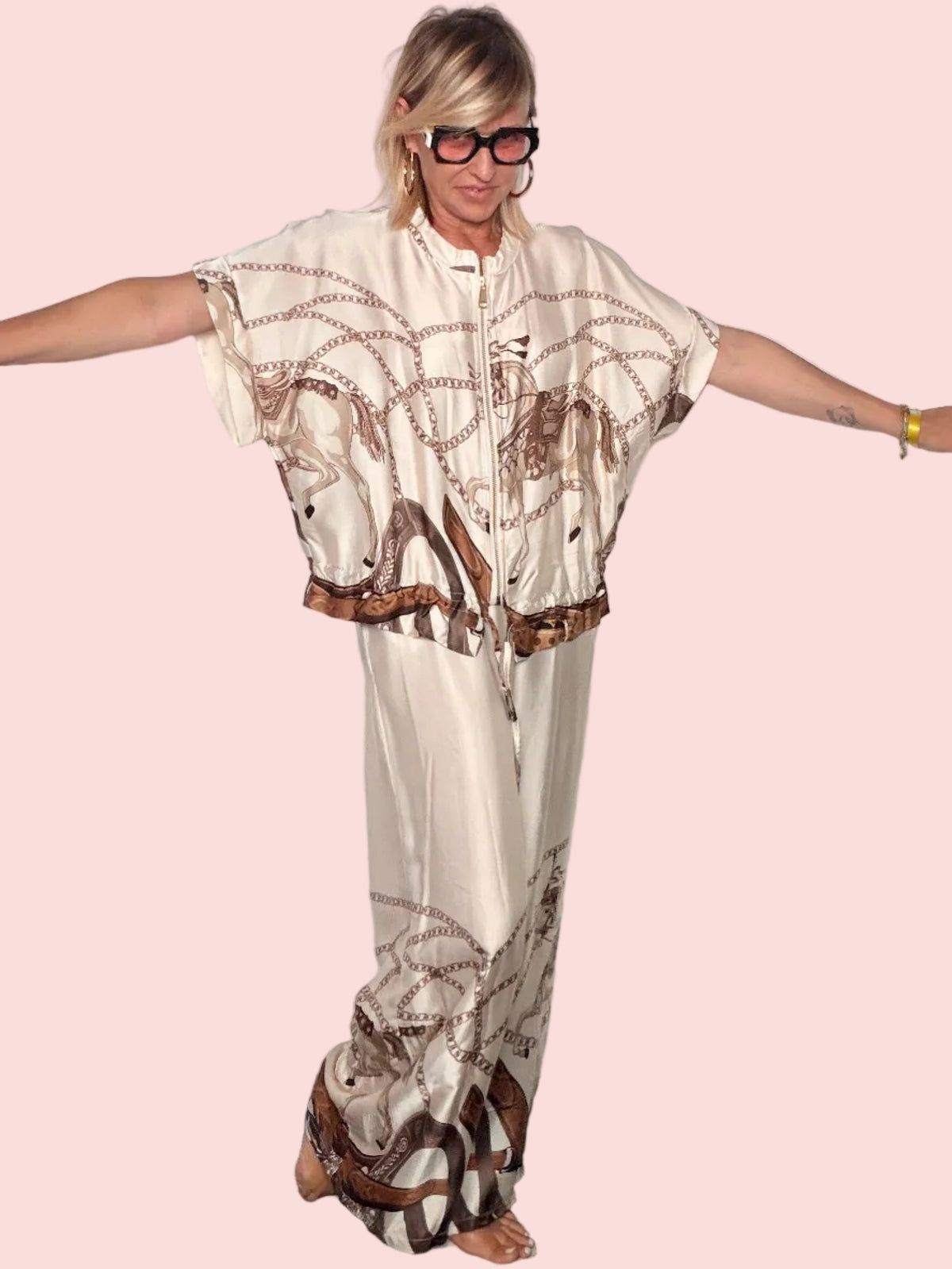 Completo Equestre Satinato — Giacca Kimono e Pantaloni Palazzo