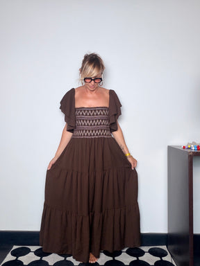 Abito Maxi Smock Zigzag — Maniche a Volant e Gonna a Balze