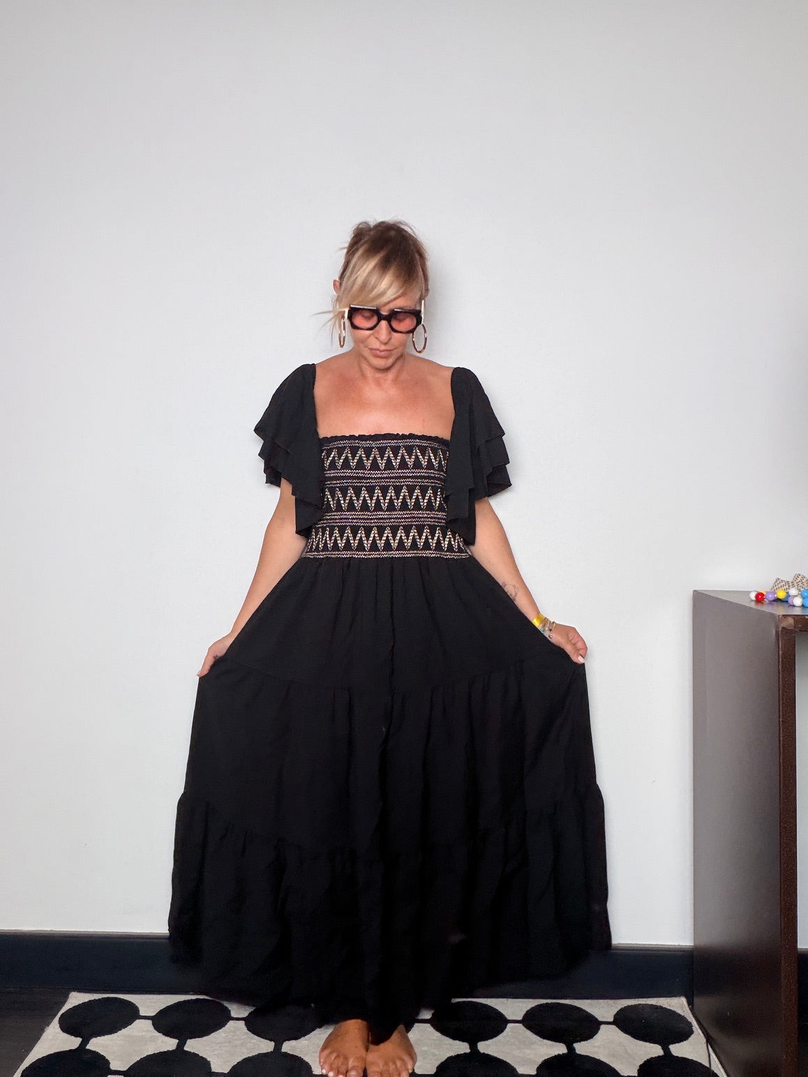 Abito Maxi Smock Zigzag — Maniche a Volant e Gonna a Balze