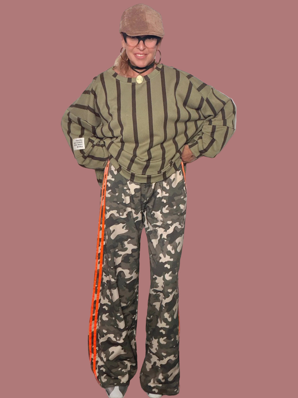 Pantalone Over camouflage  con bande fluorescenti