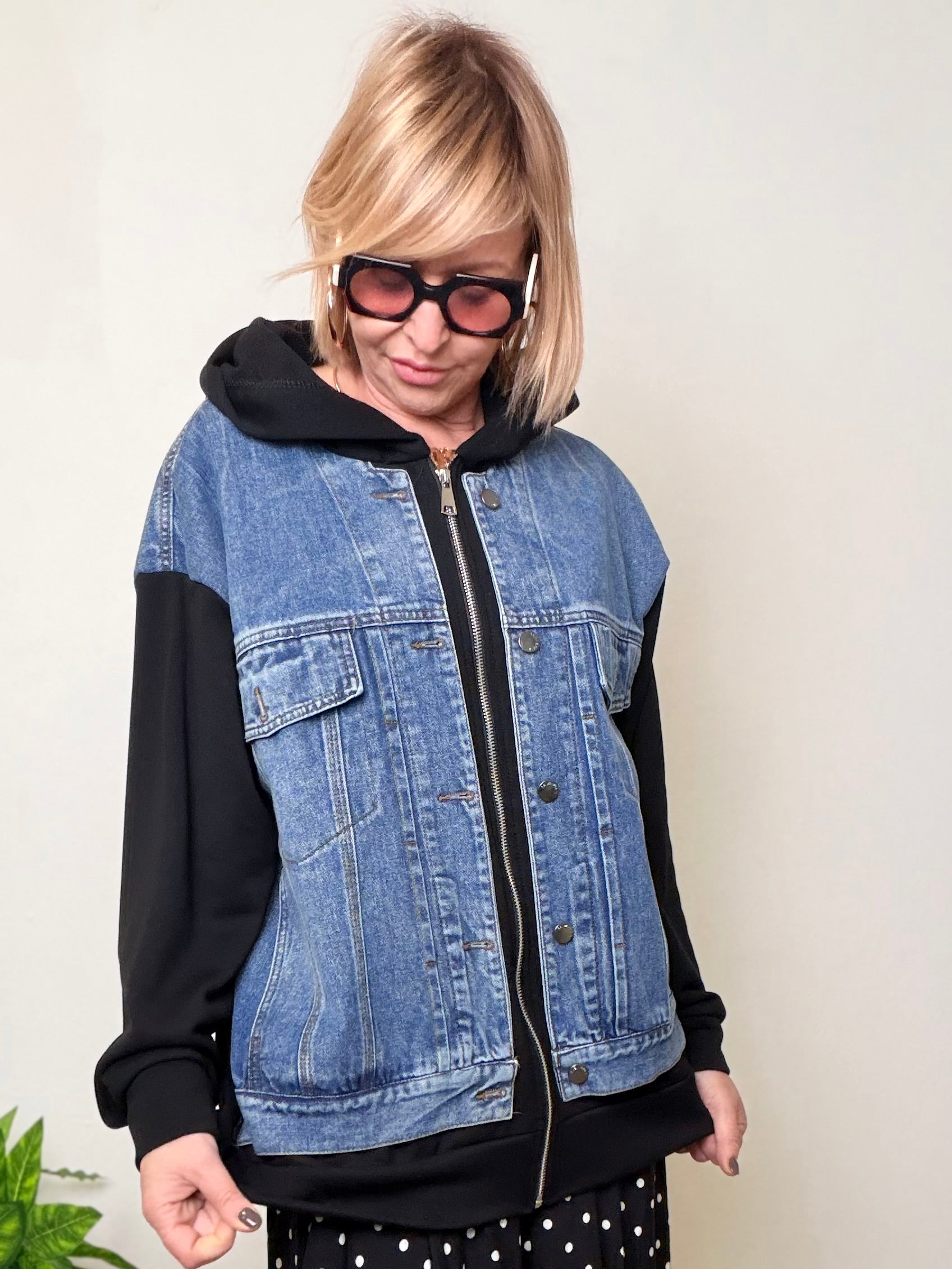 Giacca Ibrida Denim e Felpa con Cappuccio