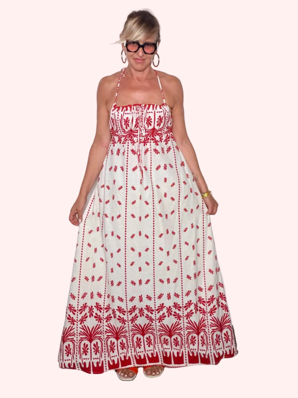 Abito Maxi Halter — Ricamo Folk Rosso su Fondo Avorio
