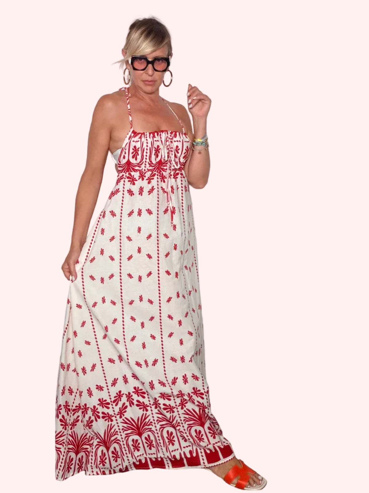 Abito Maxi Halter — Ricamo Folk Rosso su Fondo Avorio