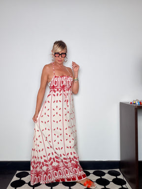 Abito Maxi Halter — Ricamo Folk Rosso su Fondo Avorio