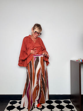 Pantalone Palazzo Righe Fluide — Stampa Optical Multicolor