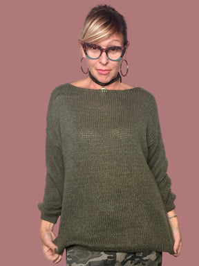 Maglia verde oliva dalla linea ampia