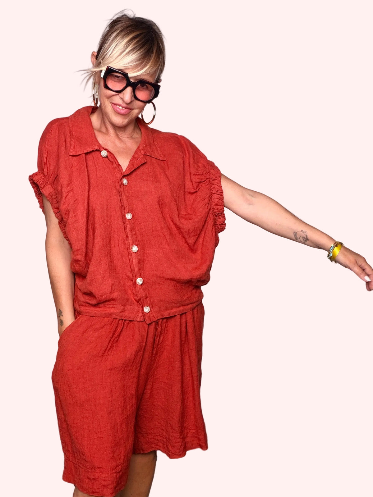 Camicia Pipistrello e Shorts — Terracotta Bruciata