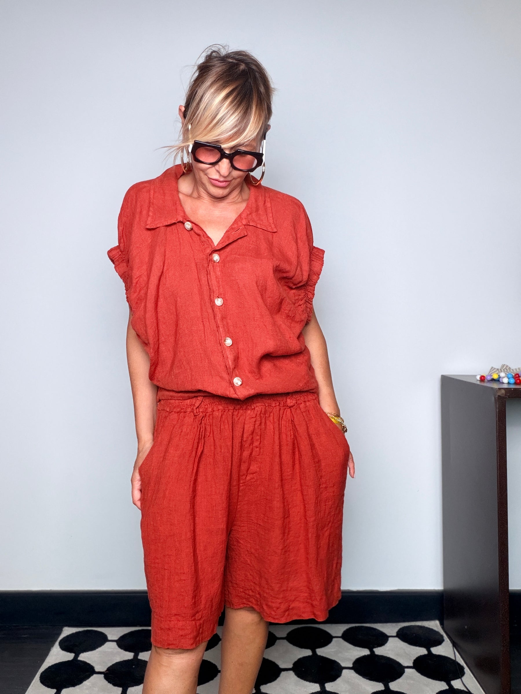 Shorts Bermuda — Terracotta Bruciata con Vita Elastica