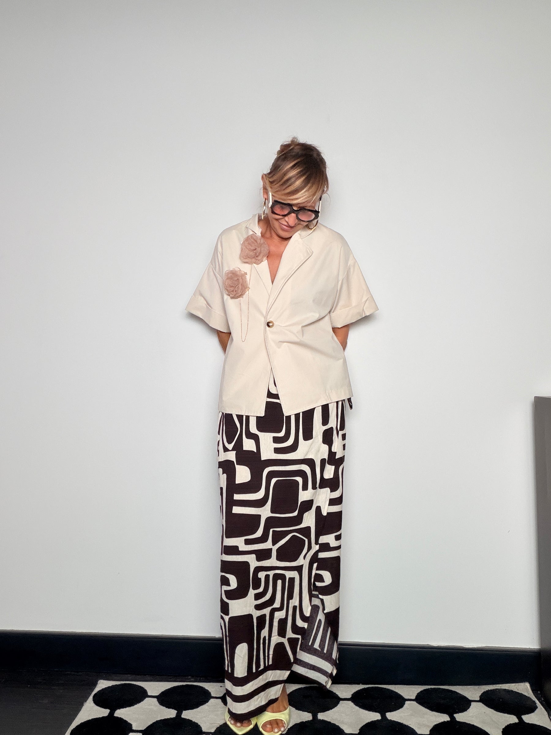 Giacca Blazer Corta con Rose — Manica Corta