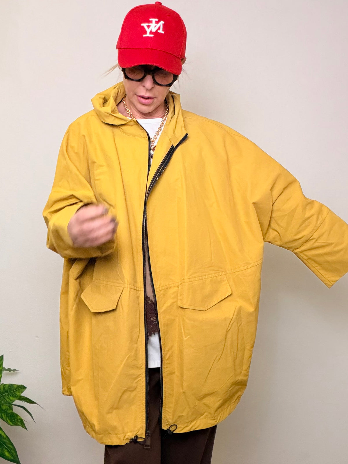 Trench Oversize  con Cappuccio "Impossible"