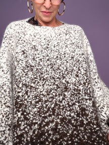 Maglia poncho sfumata con maniche regolabili