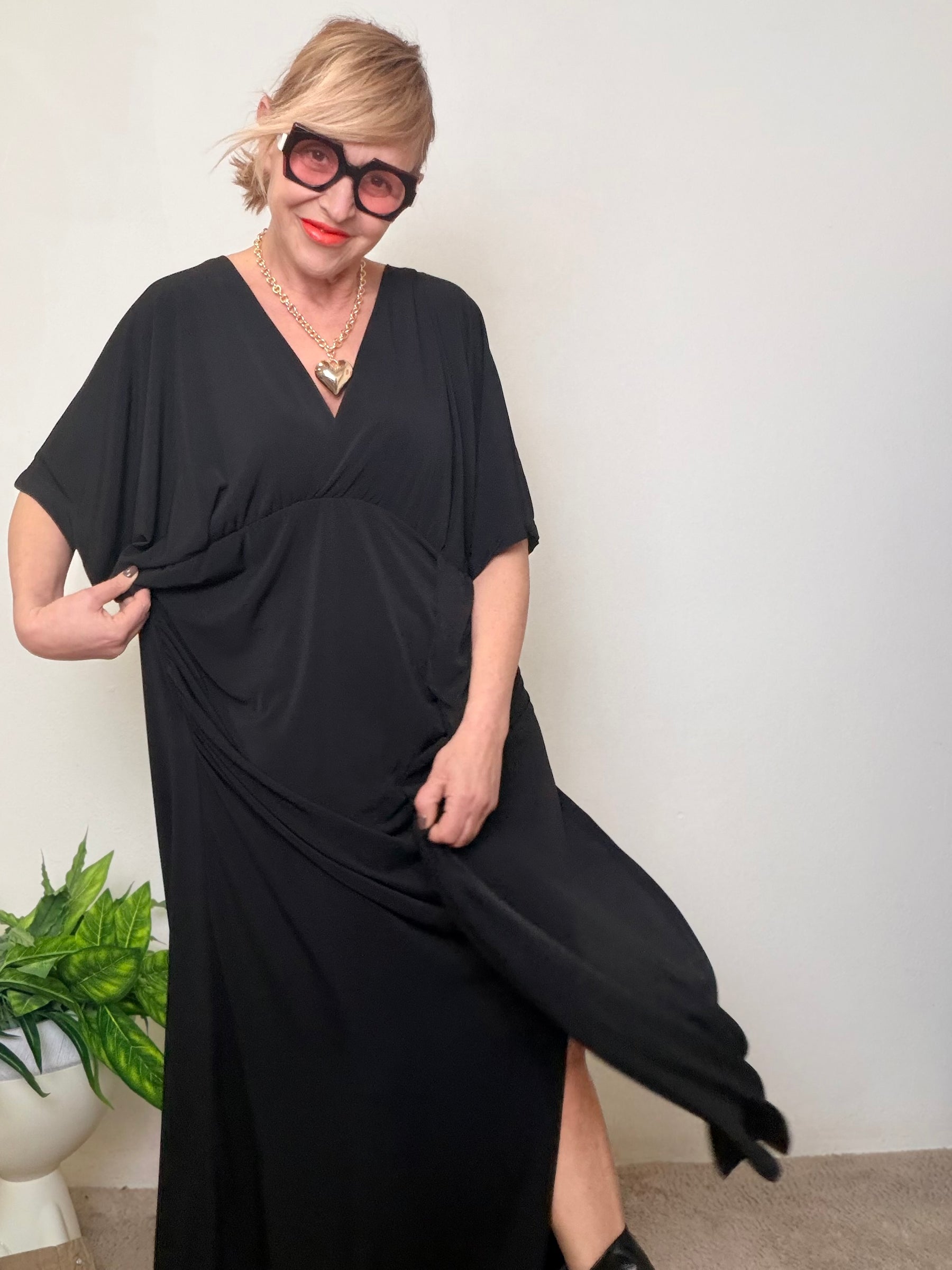 Abito Lungo Drappeggiato con Scollo a V