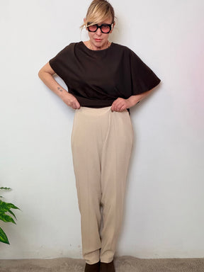 Pantalone Fluido con elastico posteriore