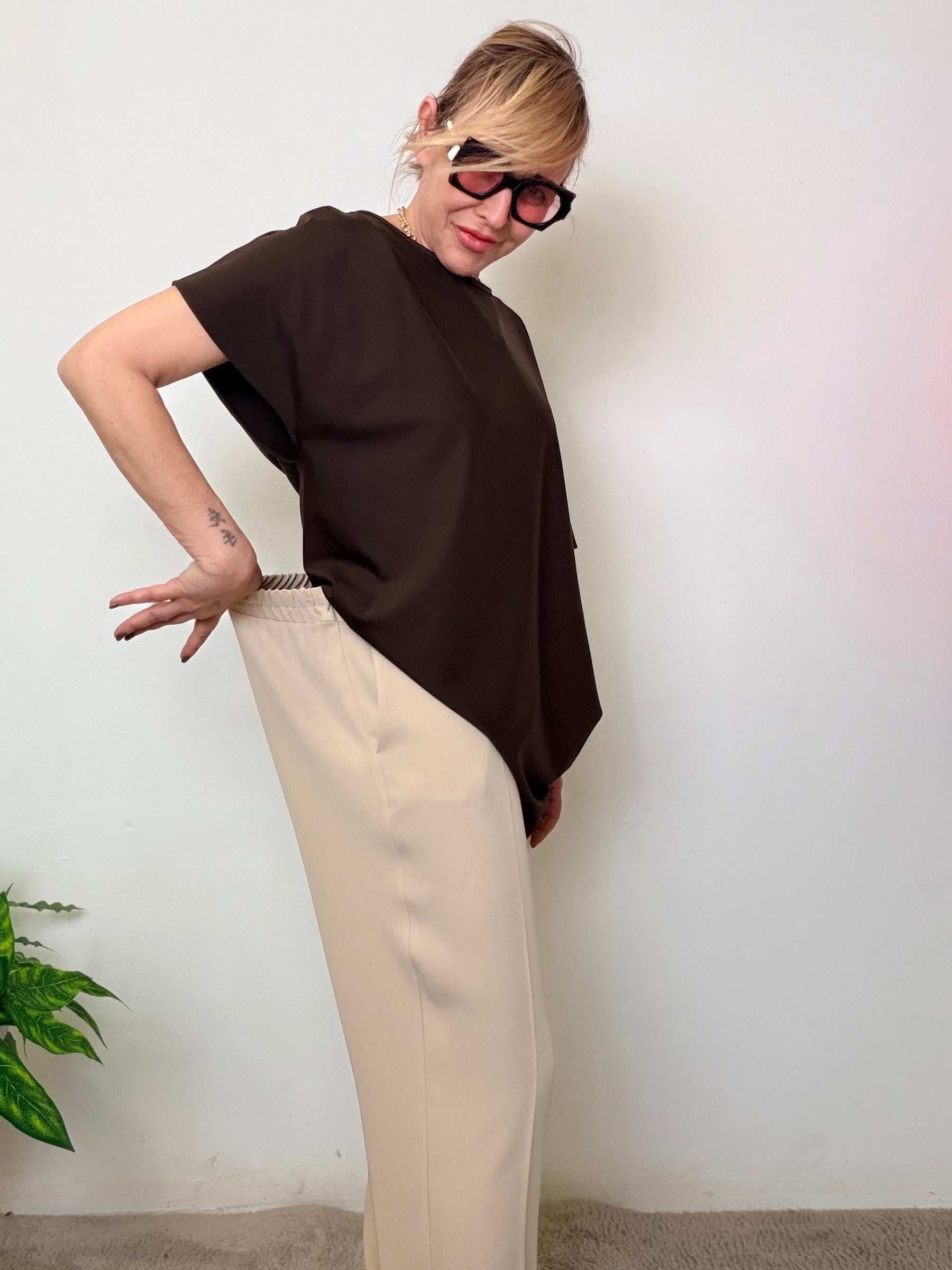 Pantalone Fluido con elastico posteriore