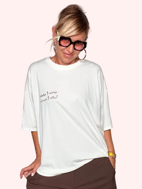 T-shirt cerco l'estate tutto l'anno - look completo