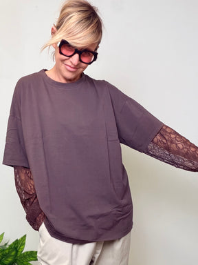 T-shirt Oversize con Maniche Lunghe in Pizzo