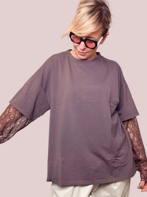 T-shirt Oversize con Maniche Lunghe in Pizzo