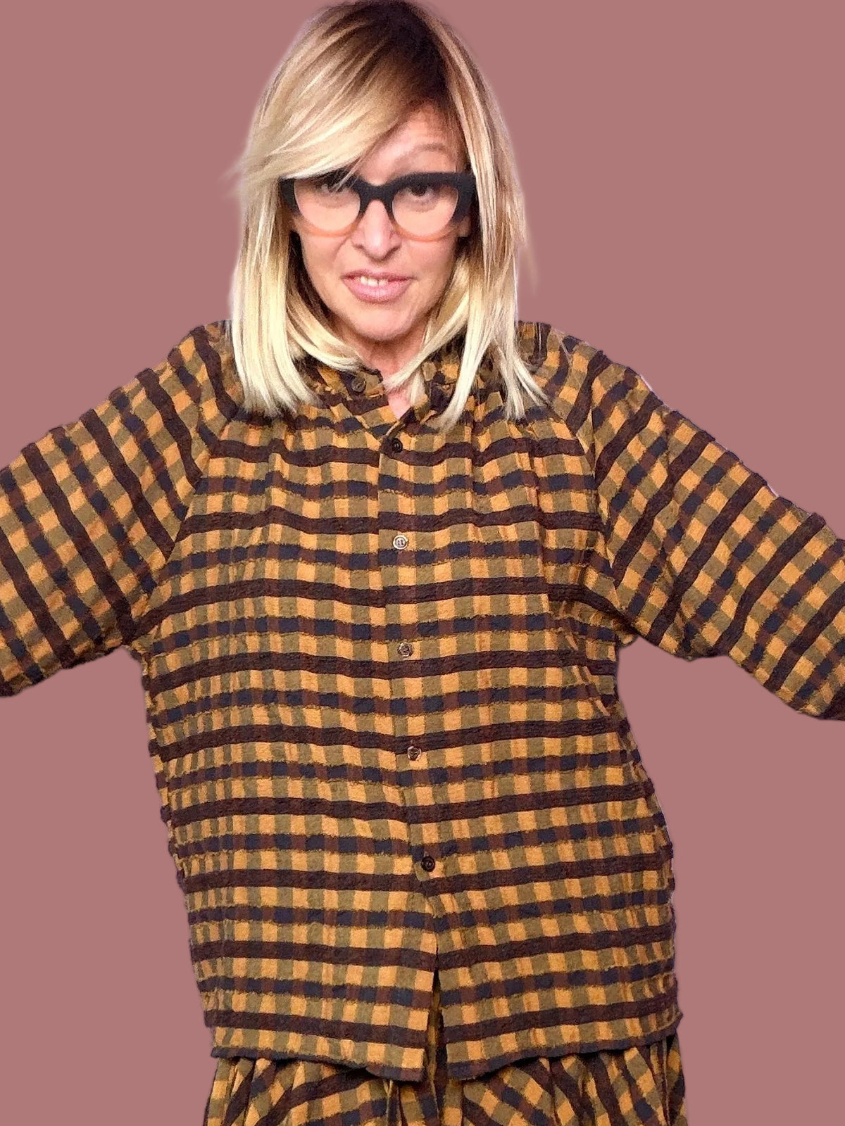Camicia a quadri con collo arricciato e maniche ampie Female
