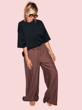 Pantalone plissé marrone cioccolato - dettaglio coulisse e vita elastica