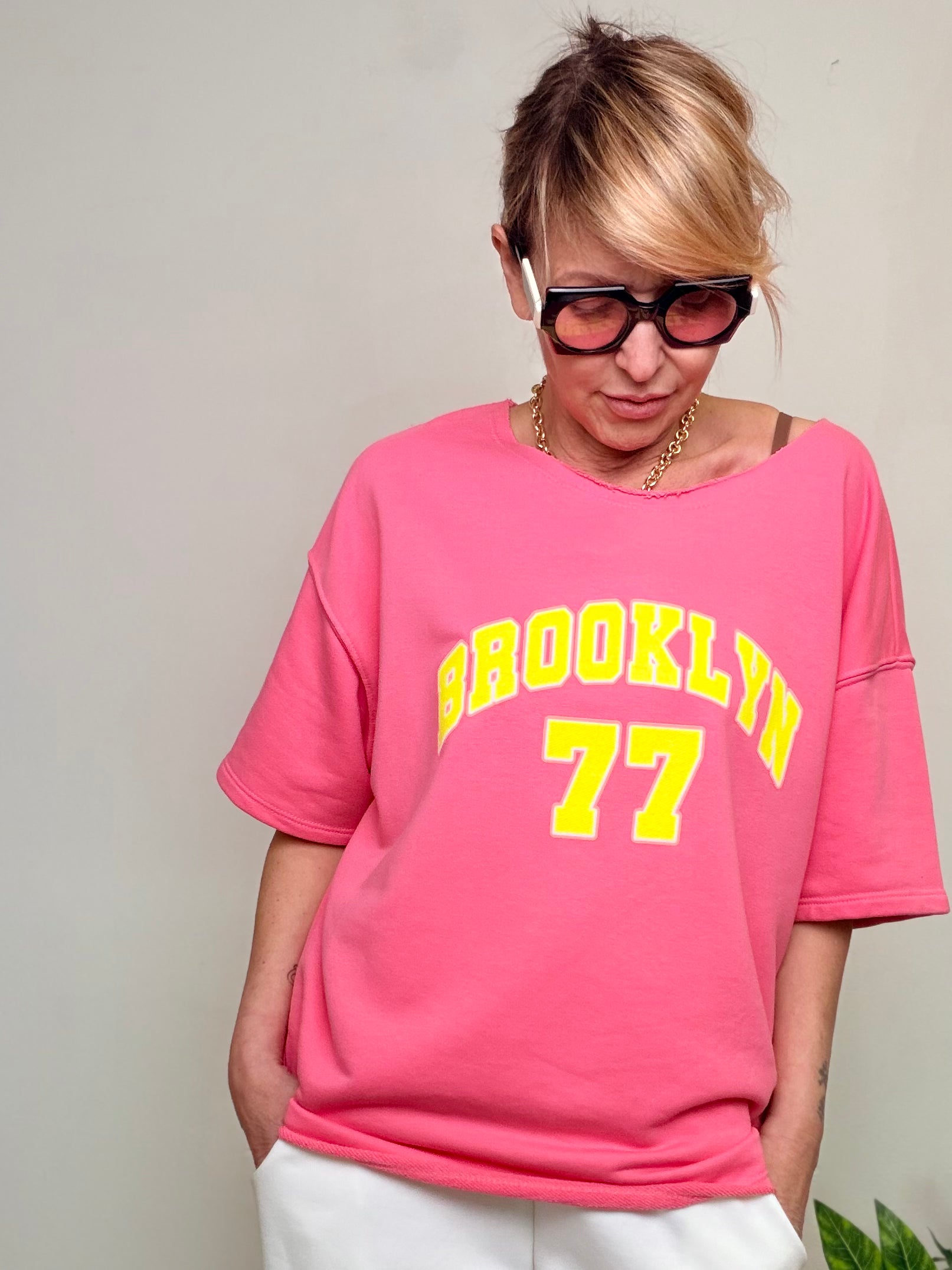 Felpa Oversize "BROOKLYN 77" con Stampa Fluo