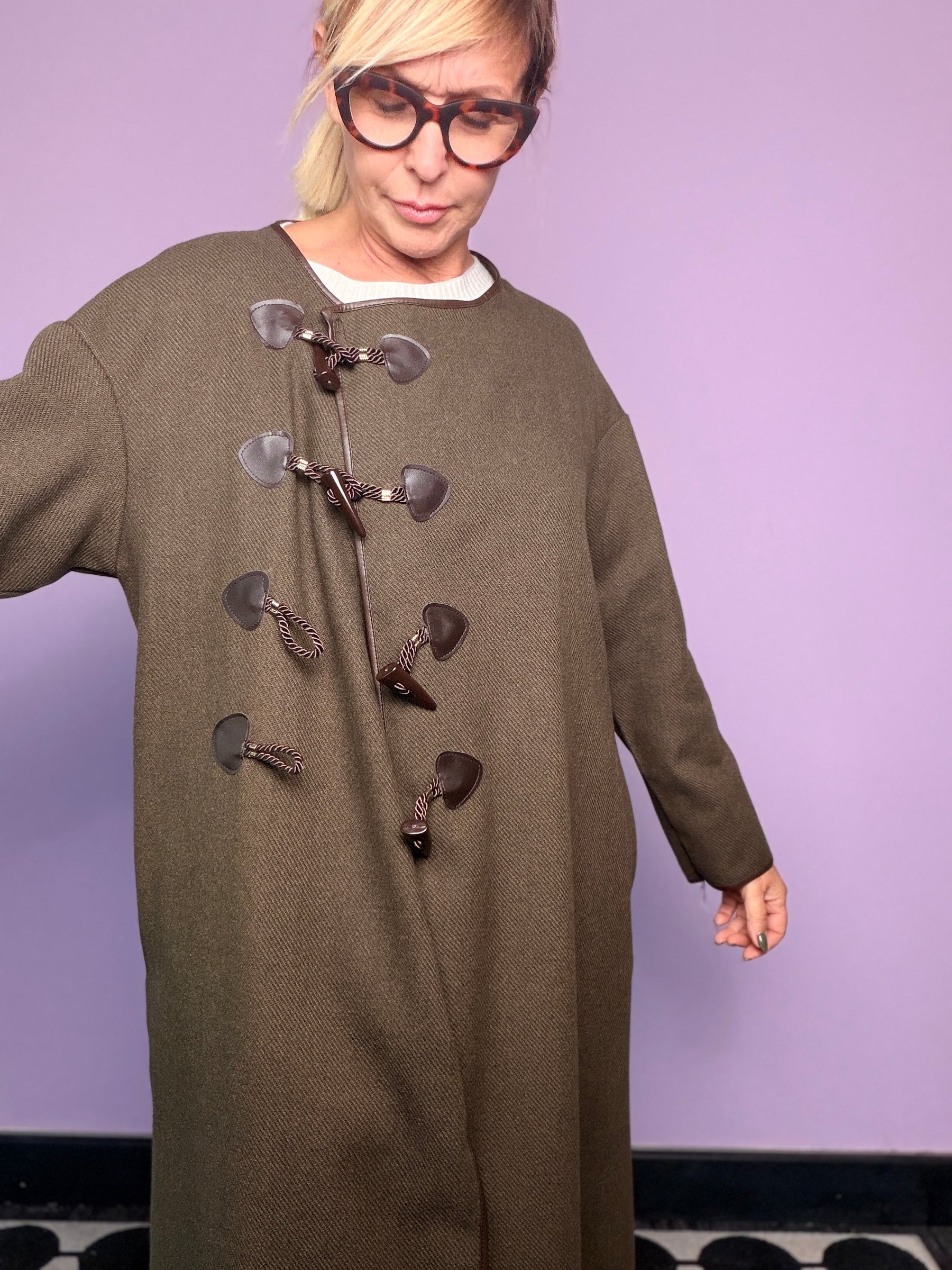 Cappotto lungo con alamari Deja Vu