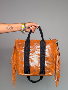 Borsa tote frange glitter arancione - vista frontale con manico intrecciato