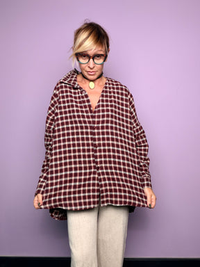 Camicia in flanella check dalla linea oversize