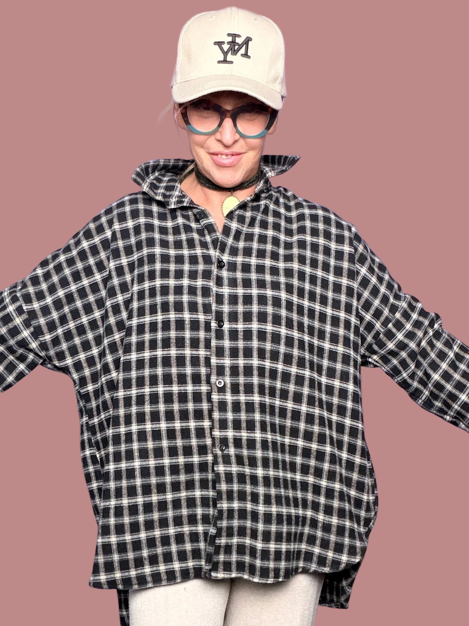 Camicia in flanella check dalla linea oversize