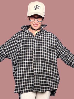 Camicia in flanella check dalla linea oversize