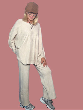 Completo over in maglia con pantalone ampio