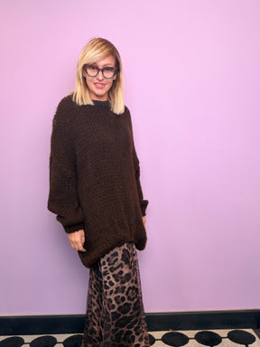 Maglia over traforata con maniche ampie