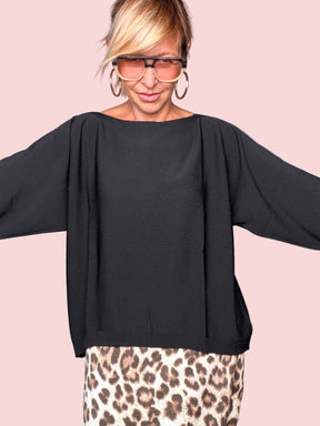 Maglia Oversize Scollo Barchetta — Nera