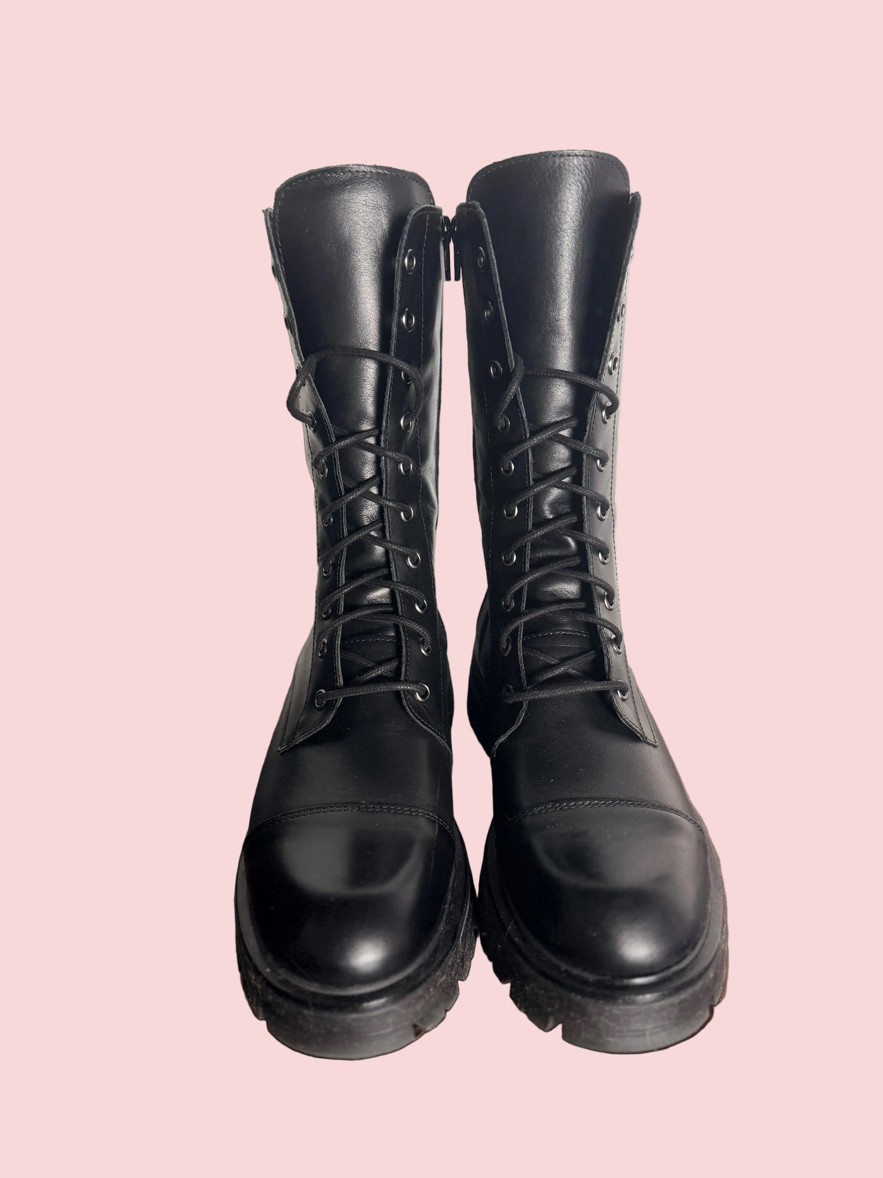 Anfibi in Pelle Nera
