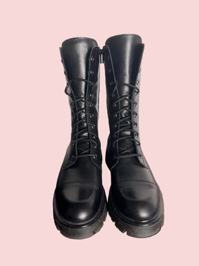 Anfibi in Pelle Nera