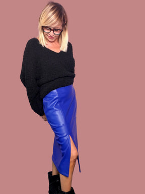 Gonna midi in ecopelle blu con spacco