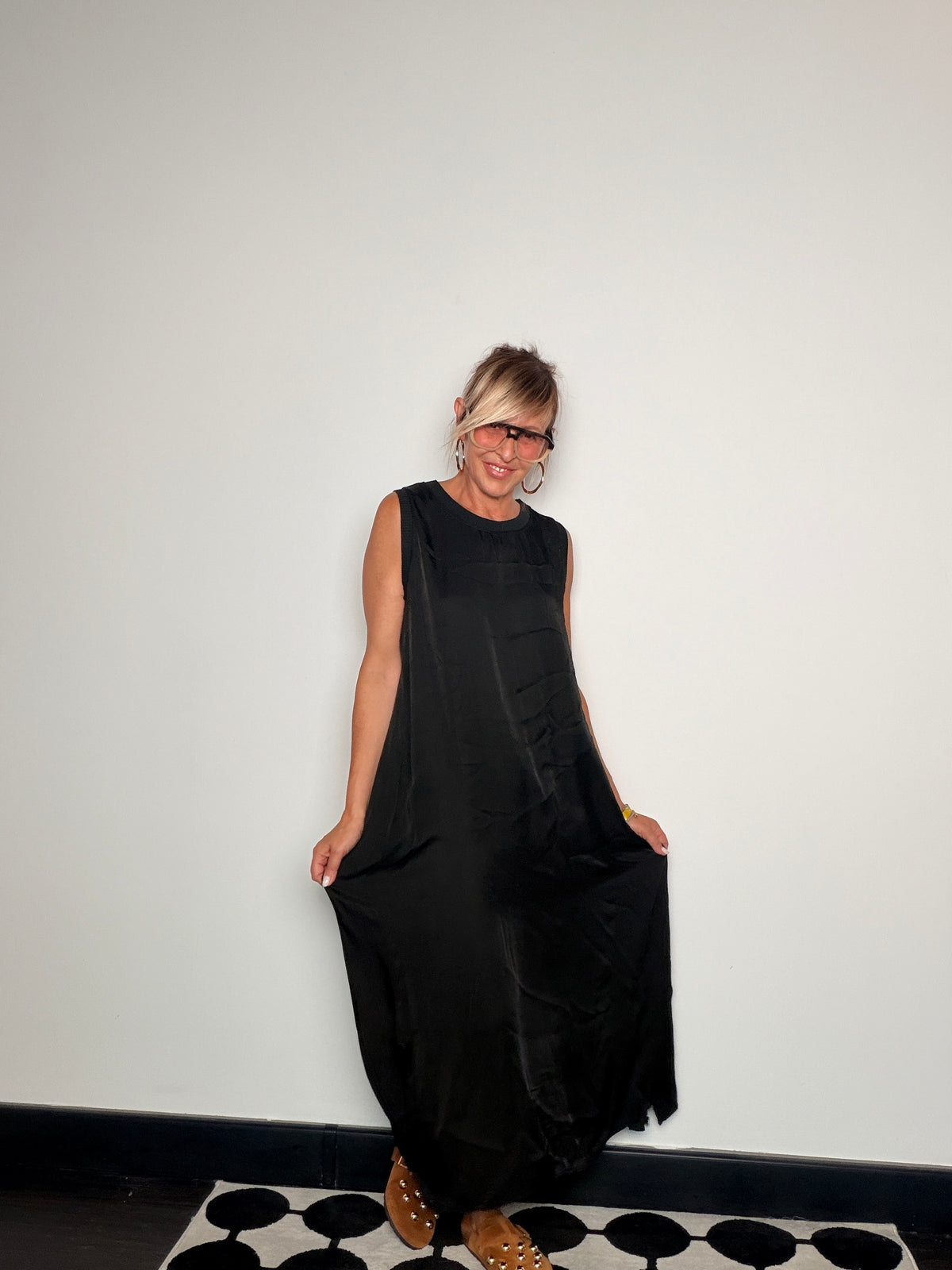 Abito Maxi Satin Trapezio — FEMALE
