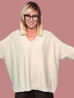 Maglia  over con scollo a V e spalle scese