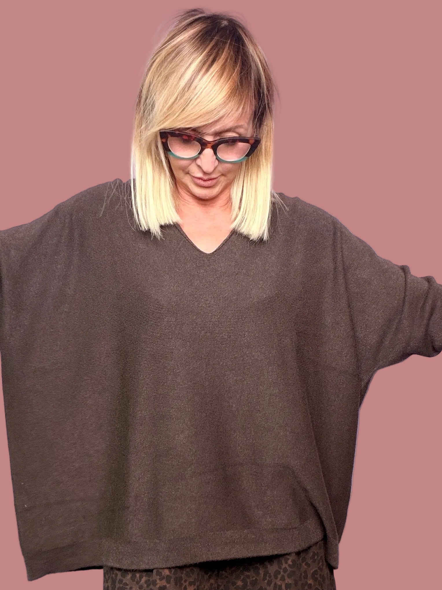 Maglia  over con scollo a V e spalle scese